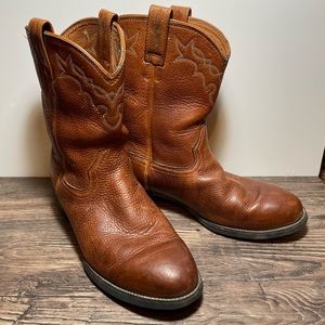 Ariat Heritage Roper Men's 9.5 EE Brown Leather Round Toe Boots